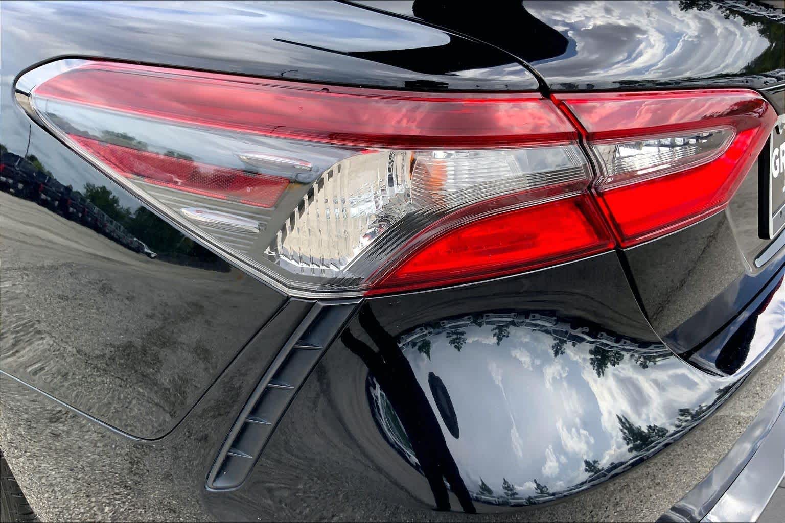 2021 Toyota Camry photo 28 of 36