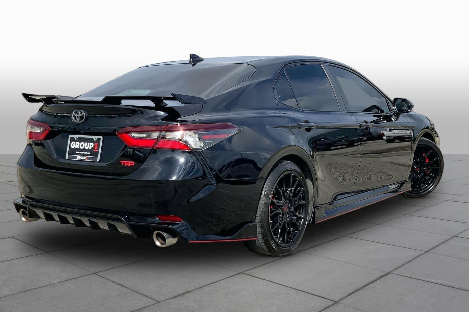 2021 Toyota Camry photo 13 of 36