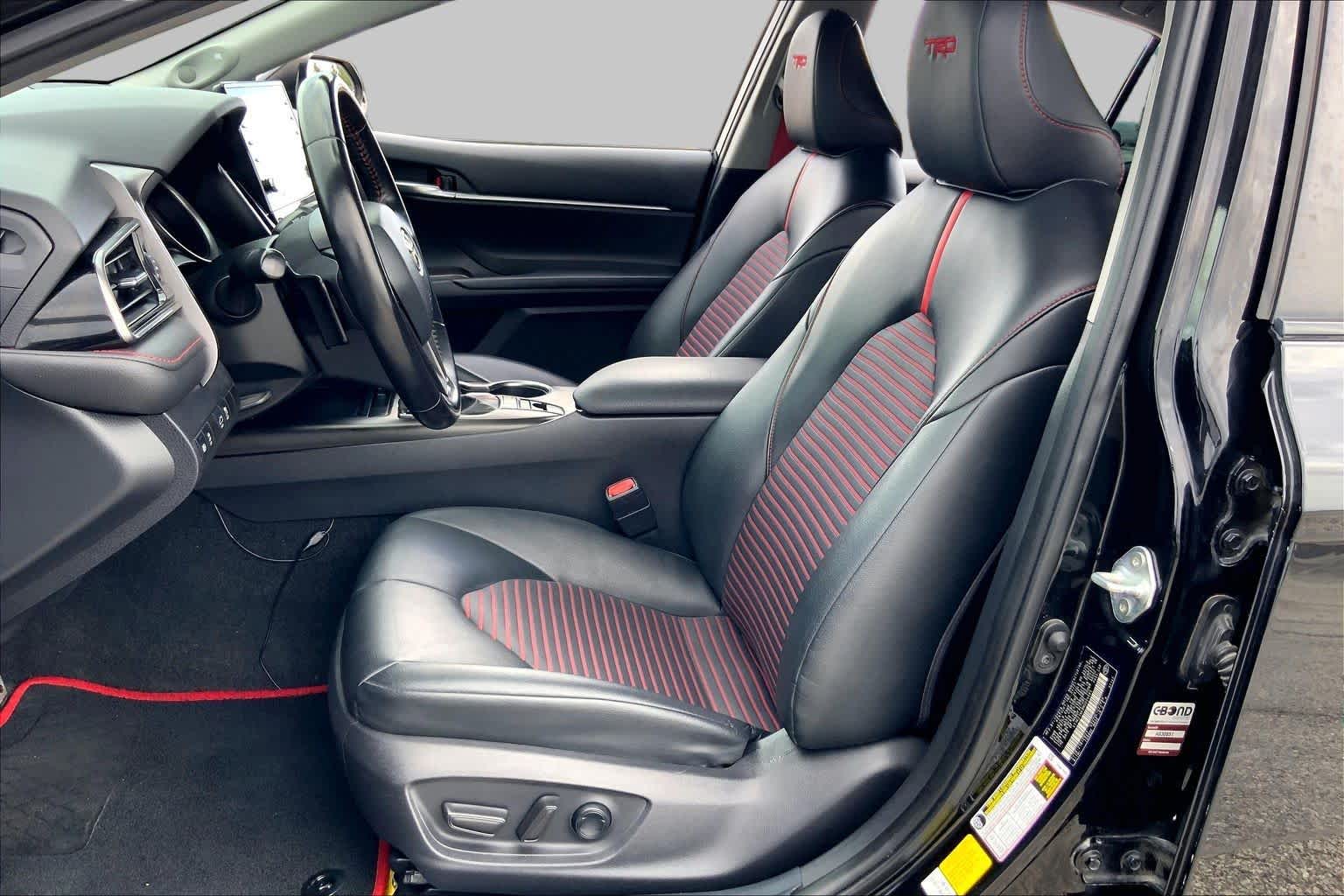 2021 Toyota Camry photo 8 of 36