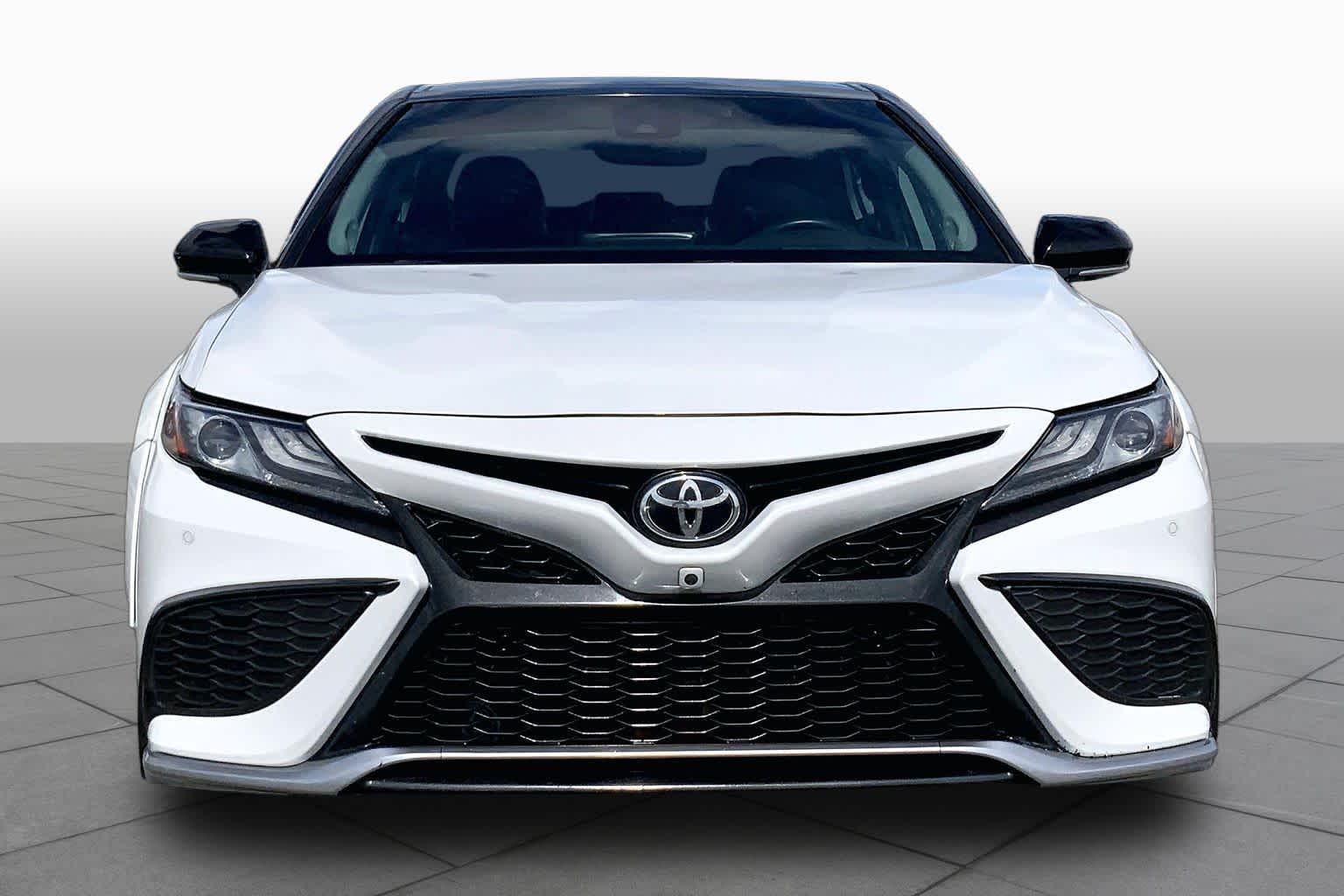 2021 Toyota Camry XSE V6 Wind Chill Pearl/Midnight Black Metallic at Beck & Masten Kia