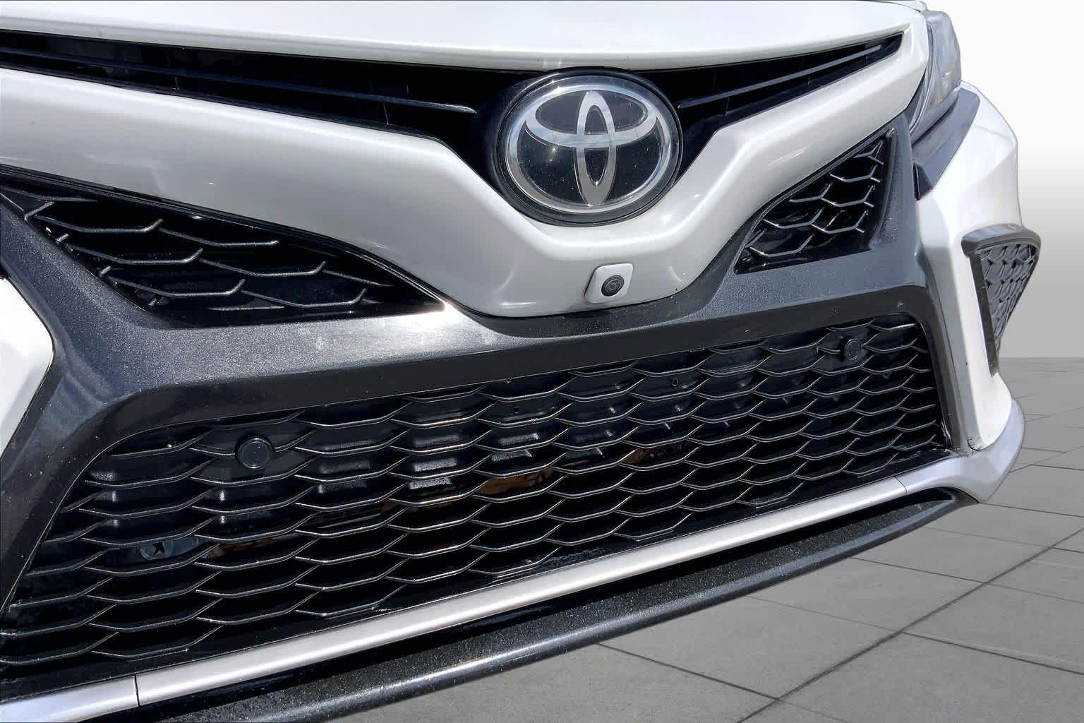 2021 Toyota Camry XSE V6 Wind Chill Pearl/Midnight Black Metallic at Beck & Masten Kia