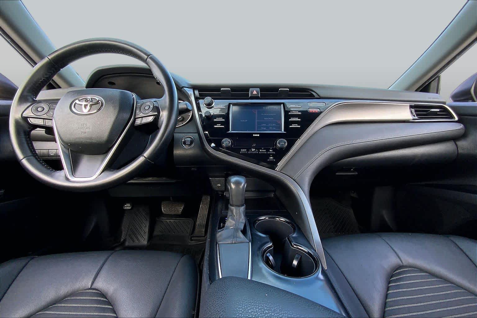 2020 Toyota Camry photo 15 of 33