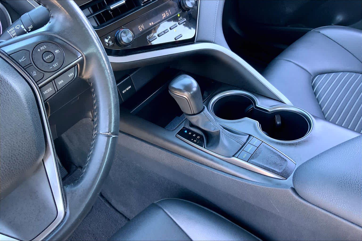 2023 Toyota Camry photo 16 of 36