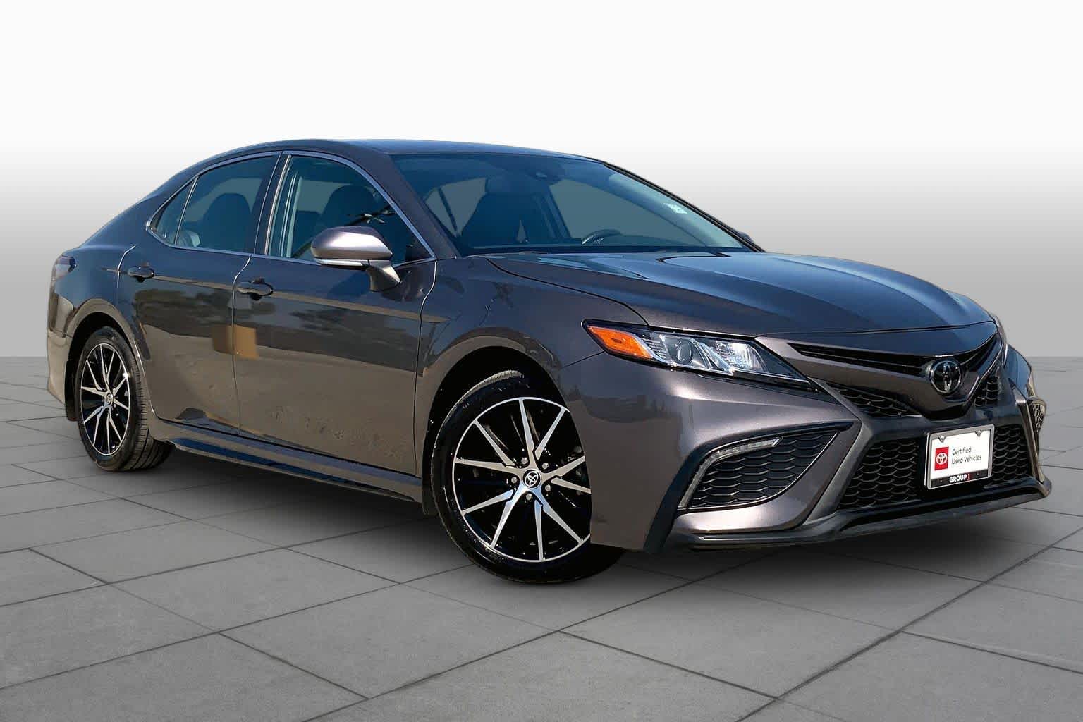 2023 Toyota Camry photo 3 of 36