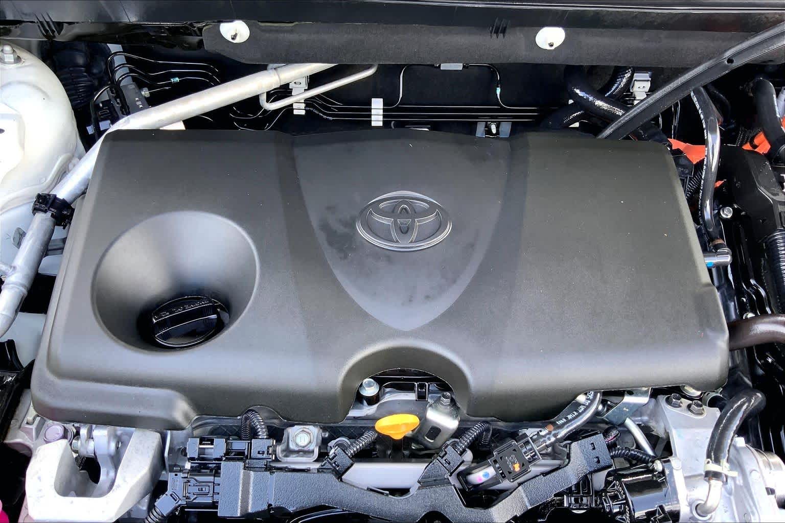 2022 Toyota RAV4 Hybrid Limited Blizzard Pearl at Group 1 Toyota Southwest