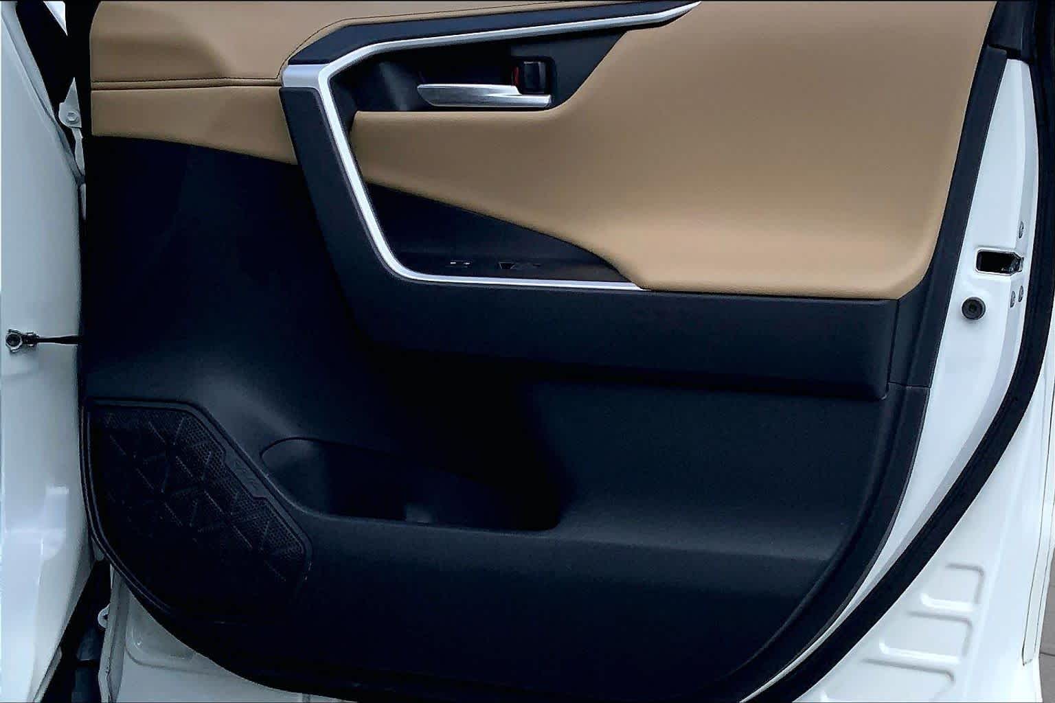 2022 Toyota RAV4 Hybrid Limited Blizzard Pearl at Group 1 Toyota Southwest