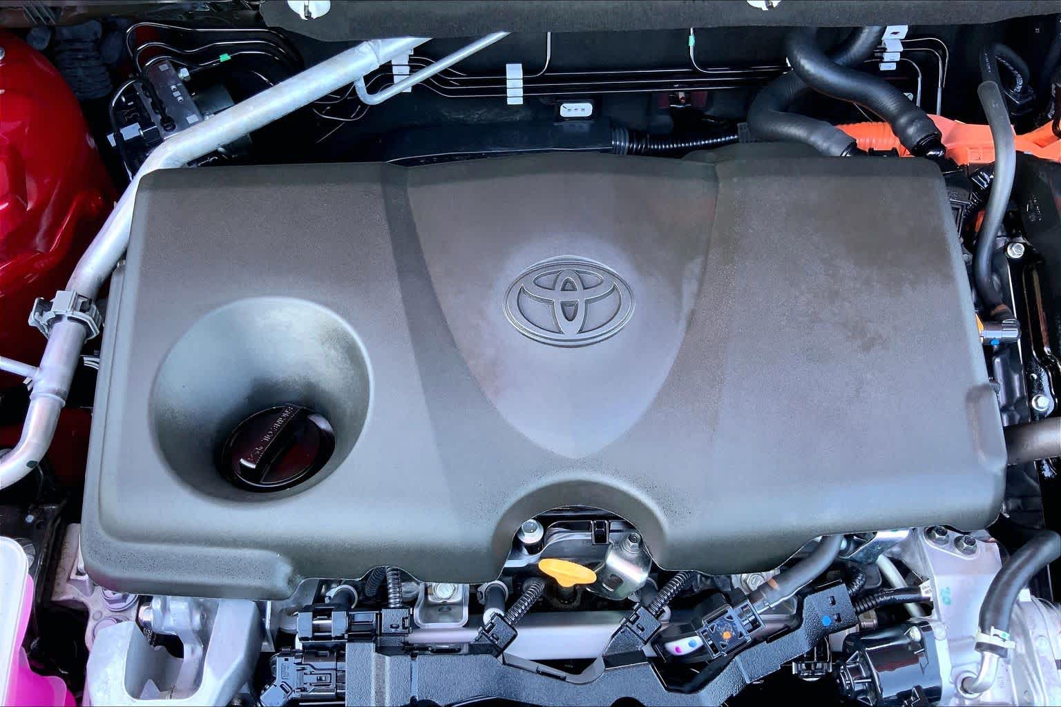 2025 Toyota RAV4 photo 32 of 36
