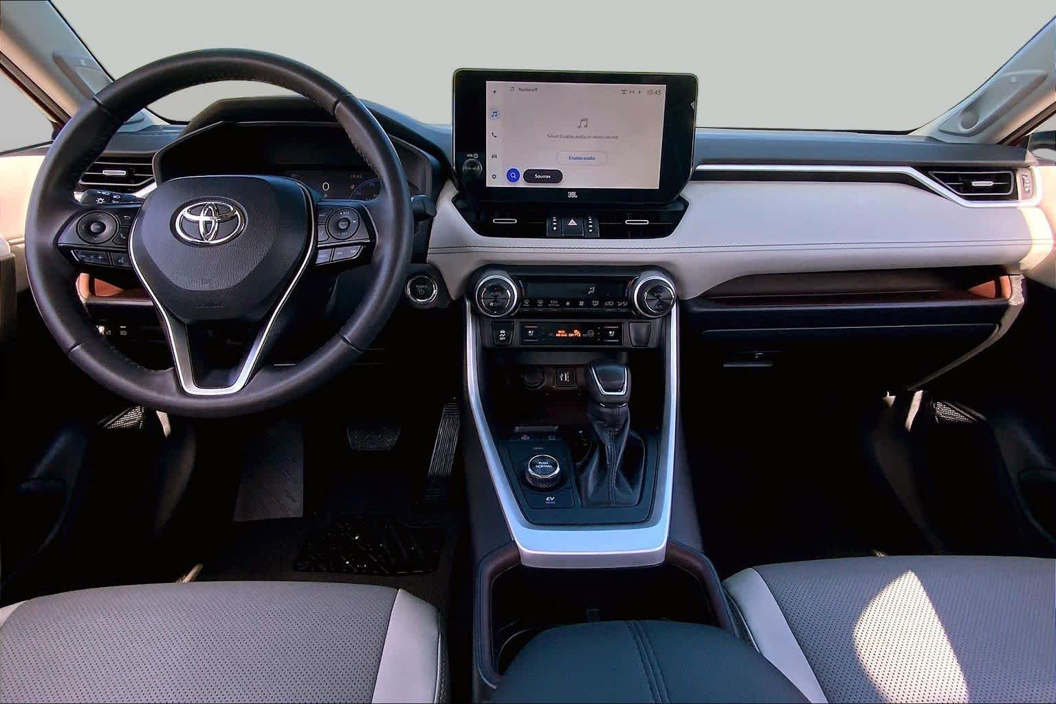2025 Toyota RAV4 photo 15 of 36