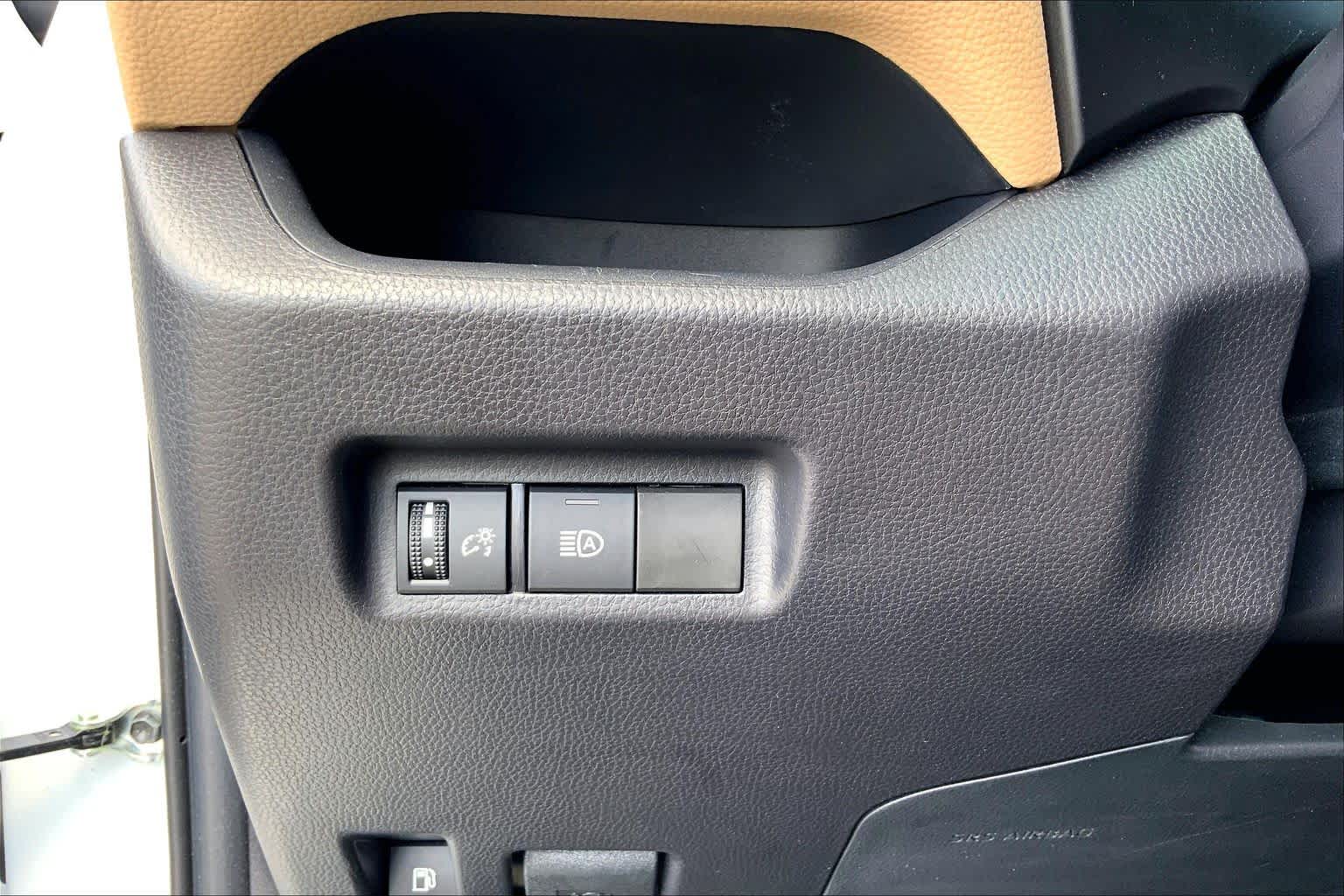 2025 Toyota RAV4 Hybrid LE Ice Cap at Group 1 Toyota Southwest