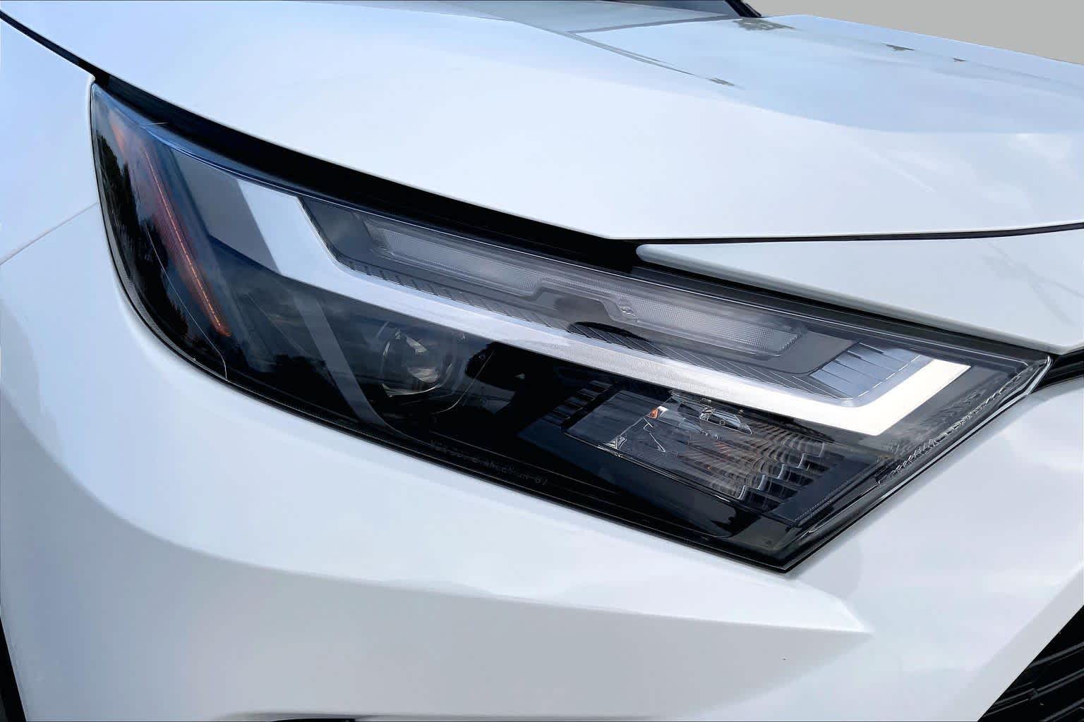 2025 Toyota RAV4 Hybrid LE Ice Cap at Group 1 Toyota Southwest