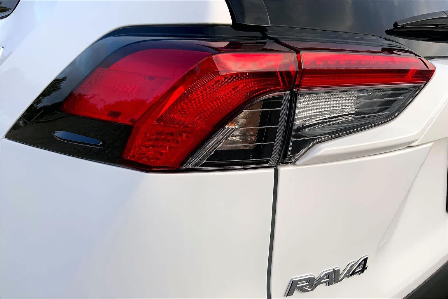 2025 Toyota RAV4 Hybrid LE Ice Cap at Group 1 Toyota Southwest