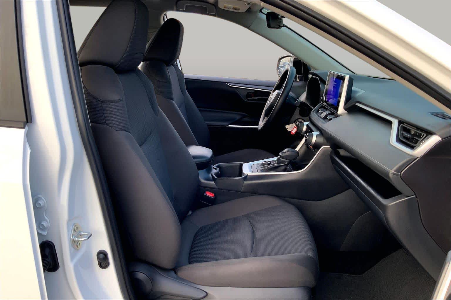 2025 Toyota RAV4 Hybrid LE Ice Cap at Group 1 Toyota Southwest