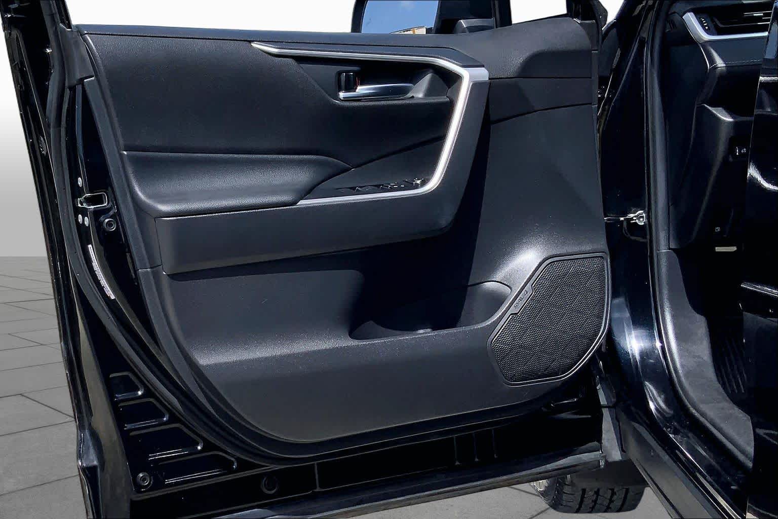 2021 Toyota RAV4 Hybrid XLE Midnight Black Metallic at AutoNation USA Katy