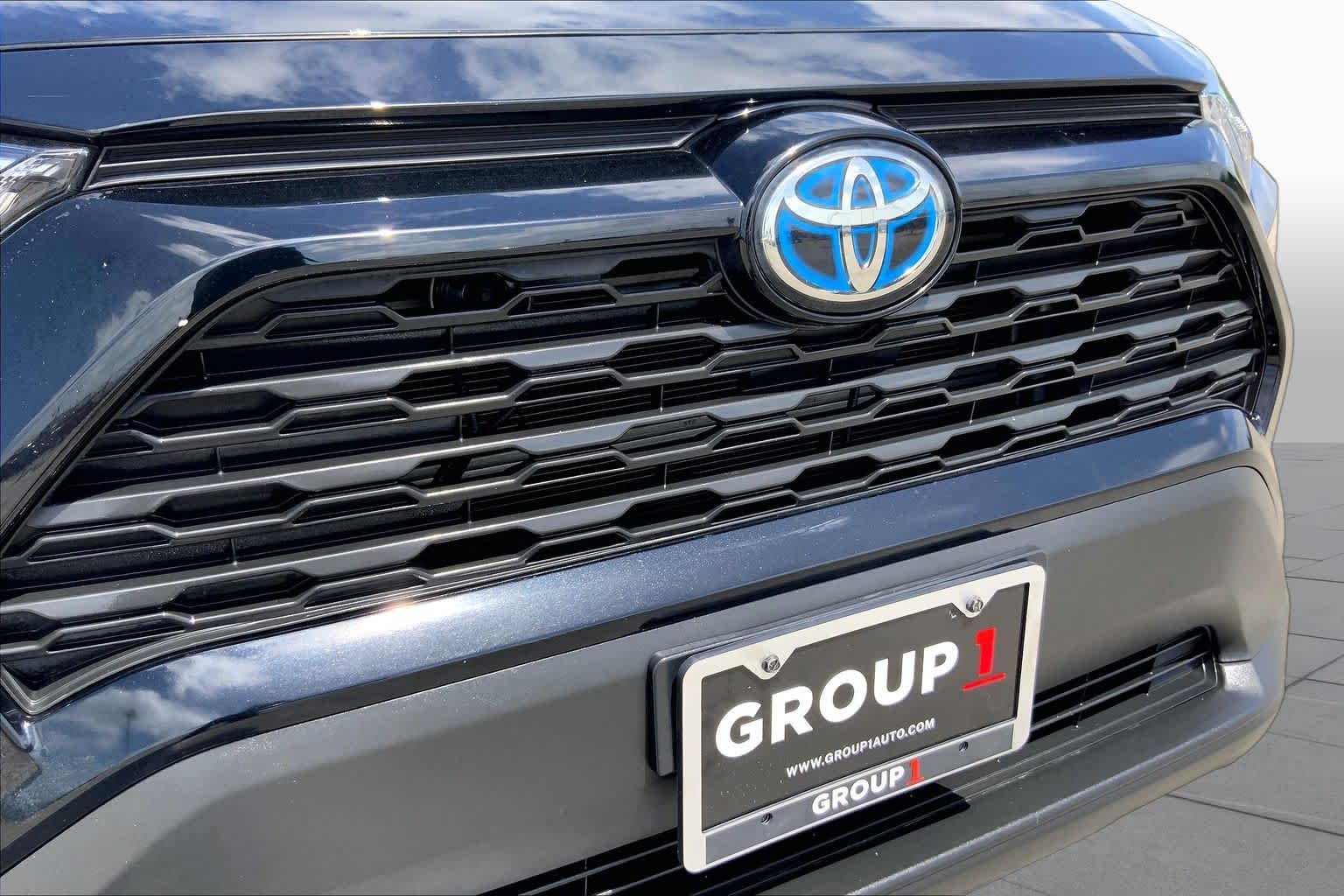 2021 Toyota RAV4 Hybrid XLE Midnight Black Metallic at AutoNation USA Katy