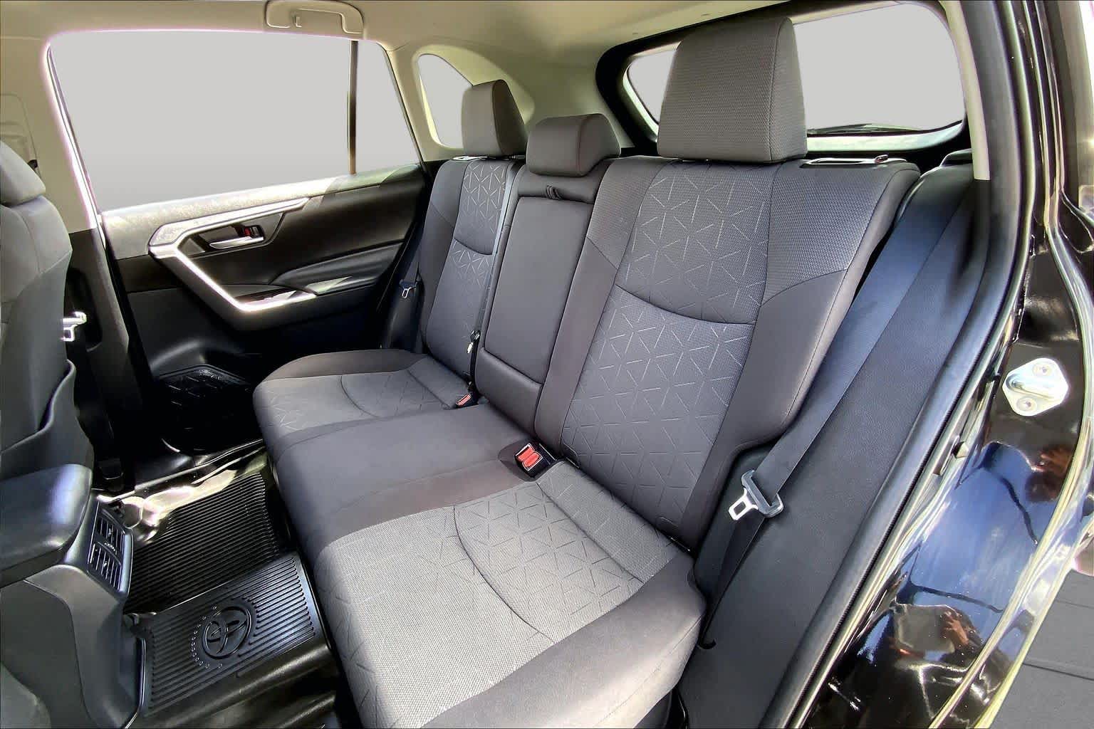 2021 Toyota RAV4 Hybrid XLE Midnight Black Metallic at AutoNation USA Katy