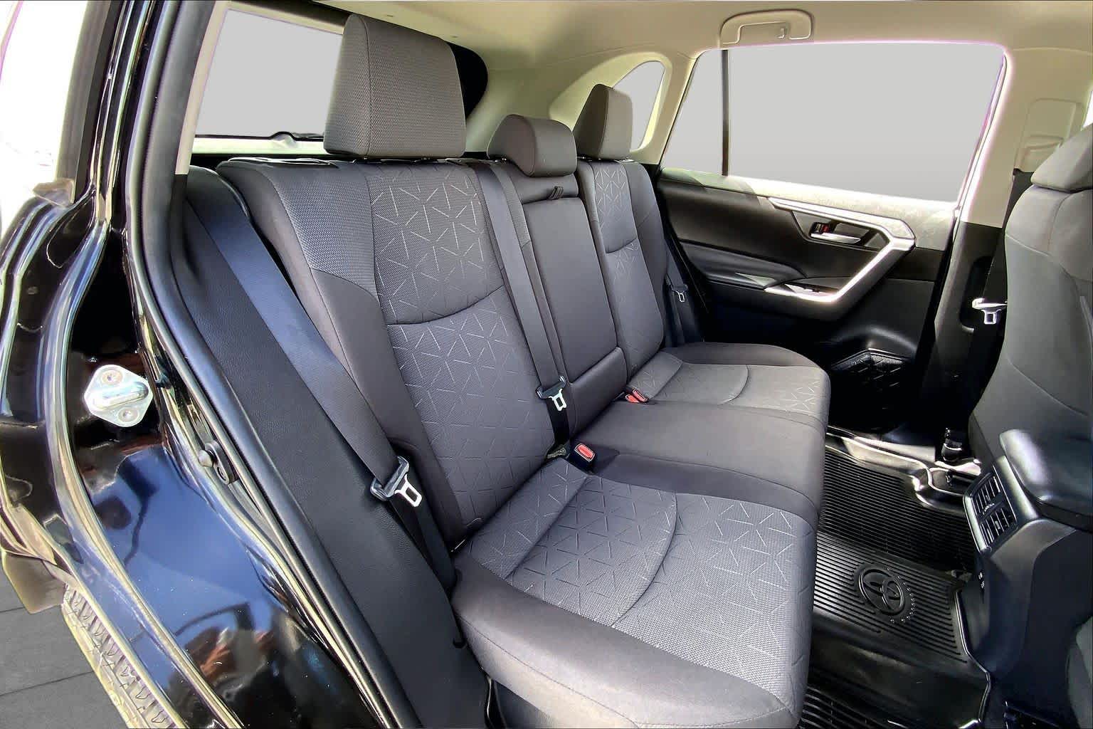 2021 Toyota RAV4 Hybrid XLE Midnight Black Metallic at AutoNation USA Katy