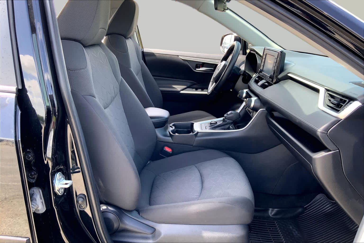 2021 Toyota RAV4 Hybrid XLE Midnight Black Metallic at AutoNation USA Katy