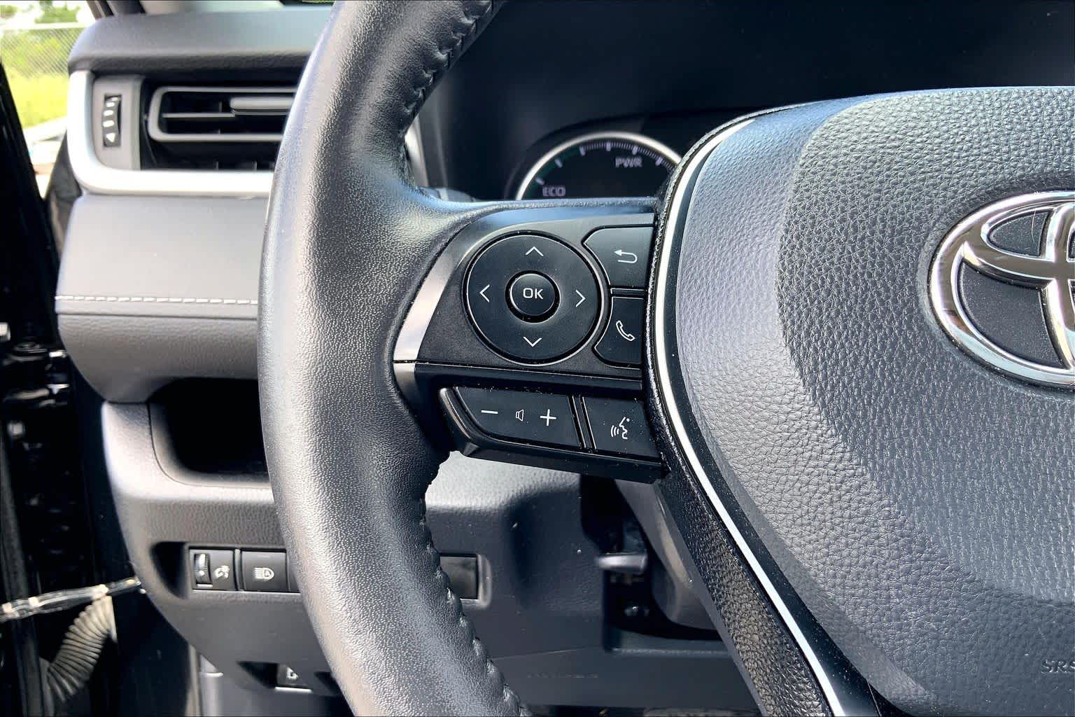 2021 Toyota RAV4 Hybrid XLE Midnight Black Metallic at AutoNation USA Katy
