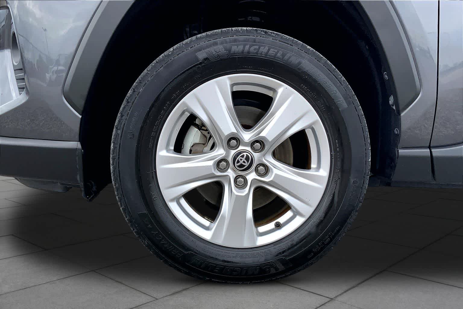 2021 Toyota RAV4 Hybrid XLE Magnetic Gray Metallic at AutoNation USA Katy
