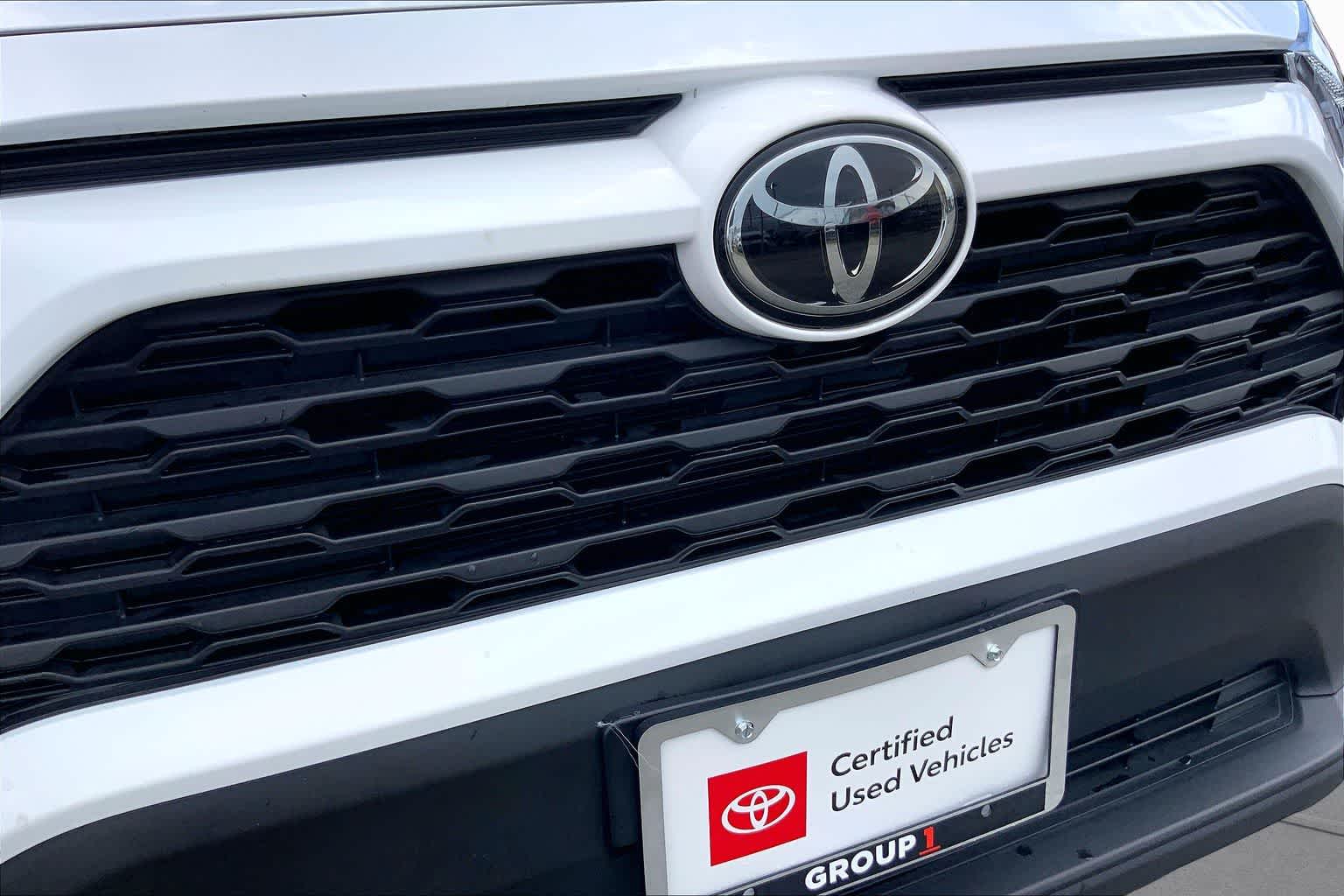 2025 Toyota RAV4 Hybrid XLE Ice Cap at Group 1 GMC Buick South