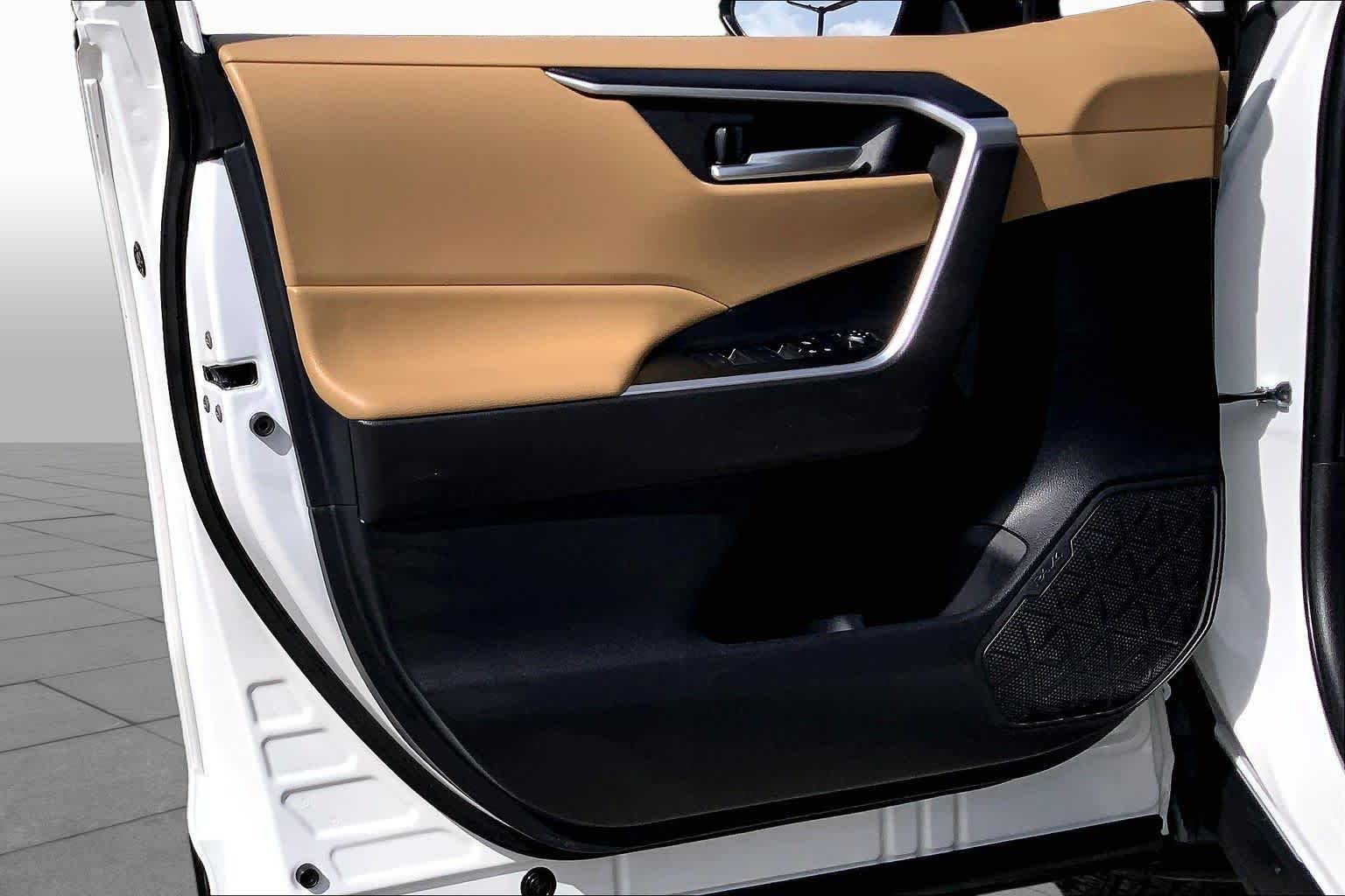 2025 Toyota RAV4 Hybrid XLE Ice Cap at Group 1 Toyota Southwest