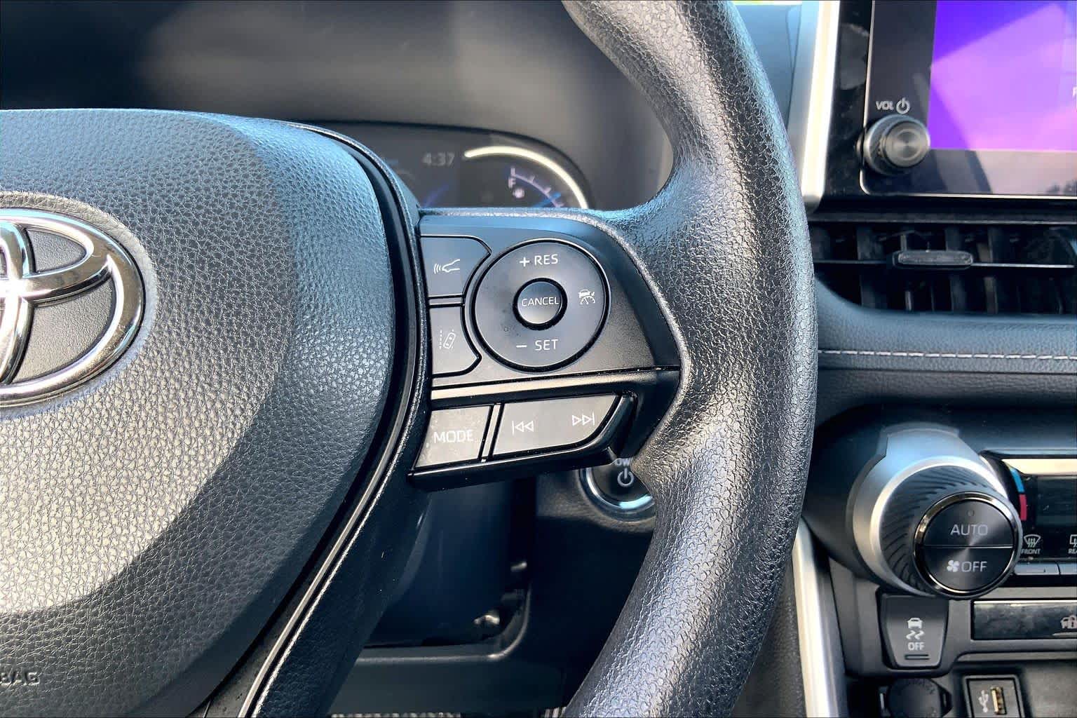 2025 Toyota RAV4 Hybrid XLE Ice Cap at Group 1 Toyota Southwest