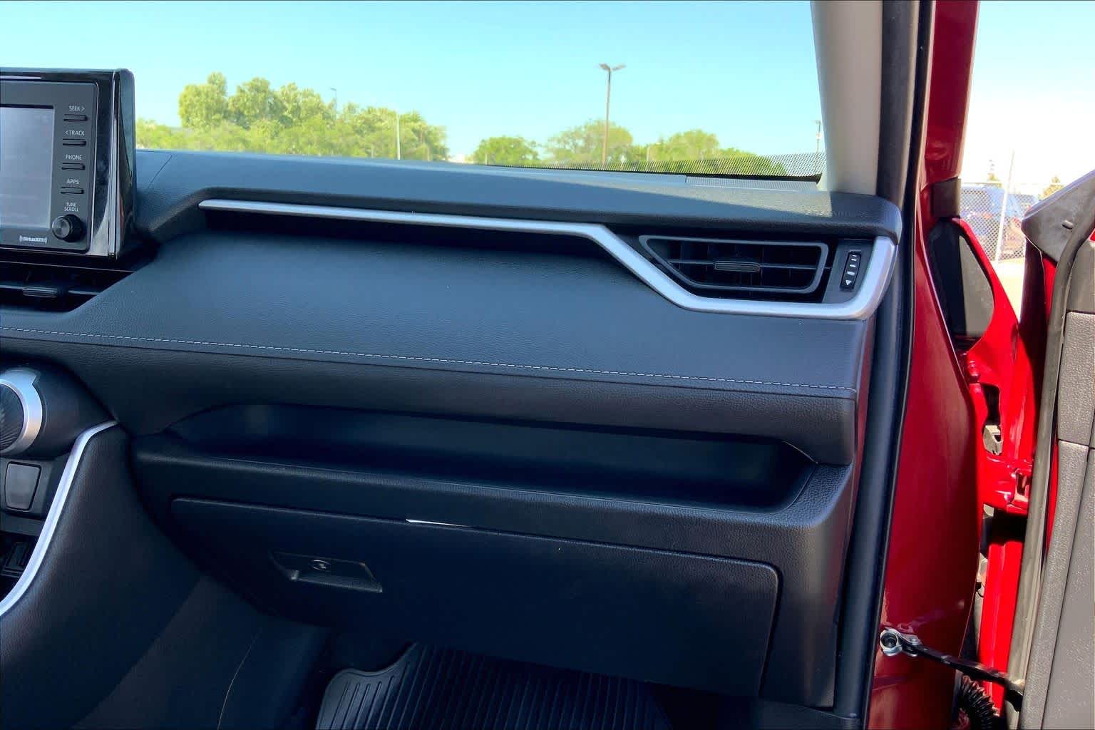2022 Toyota RAV4 Hybrid XLE Ruby Flare Pearl at Group 1 Toyota Southwest
