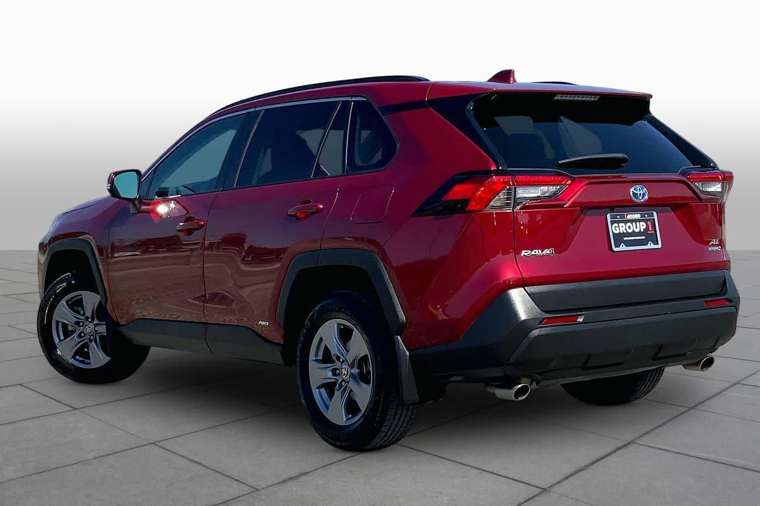2022 Toyota RAV4 Hybrid XLE Ruby Flare Pearl at Group 1 Toyota Southwest