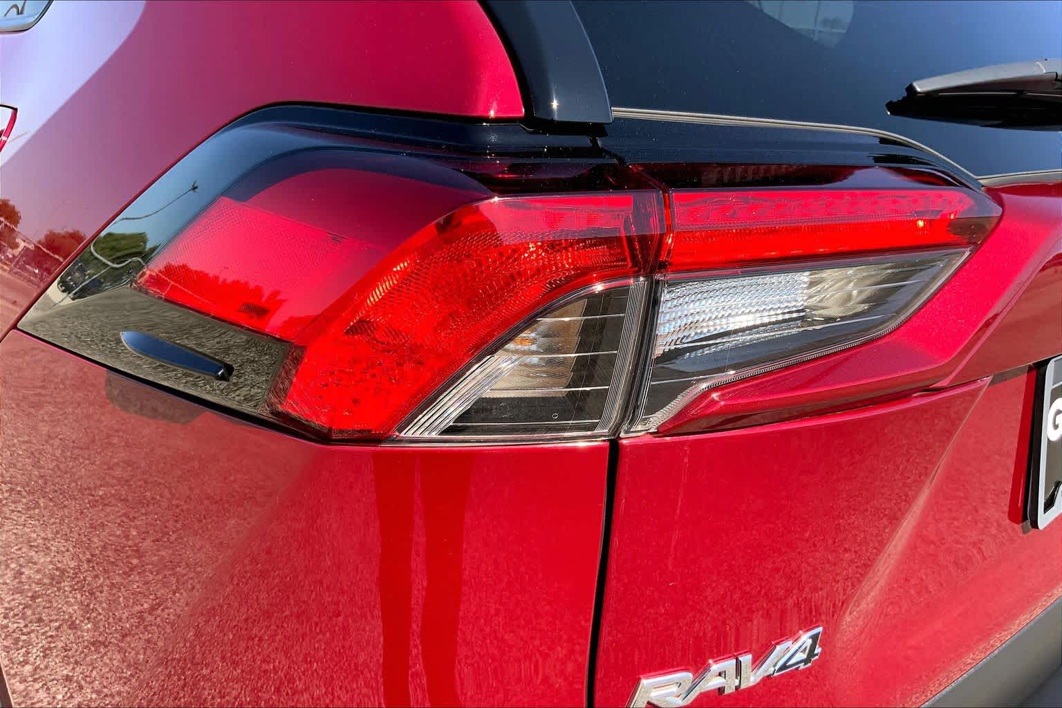 2022 Toyota RAV4 Hybrid XLE Ruby Flare Pearl at Group 1 Toyota Southwest