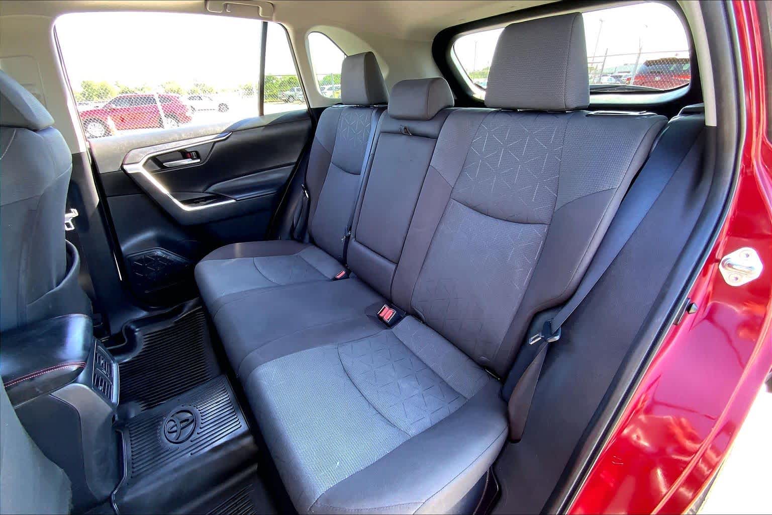 2022 Toyota RAV4 Hybrid XLE Ruby Flare Pearl at Group 1 Toyota Southwest