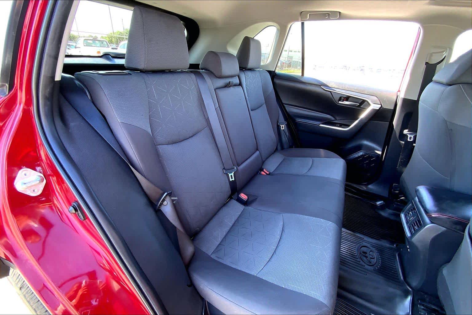 2022 Toyota RAV4 Hybrid XLE Ruby Flare Pearl at Group 1 Toyota Southwest