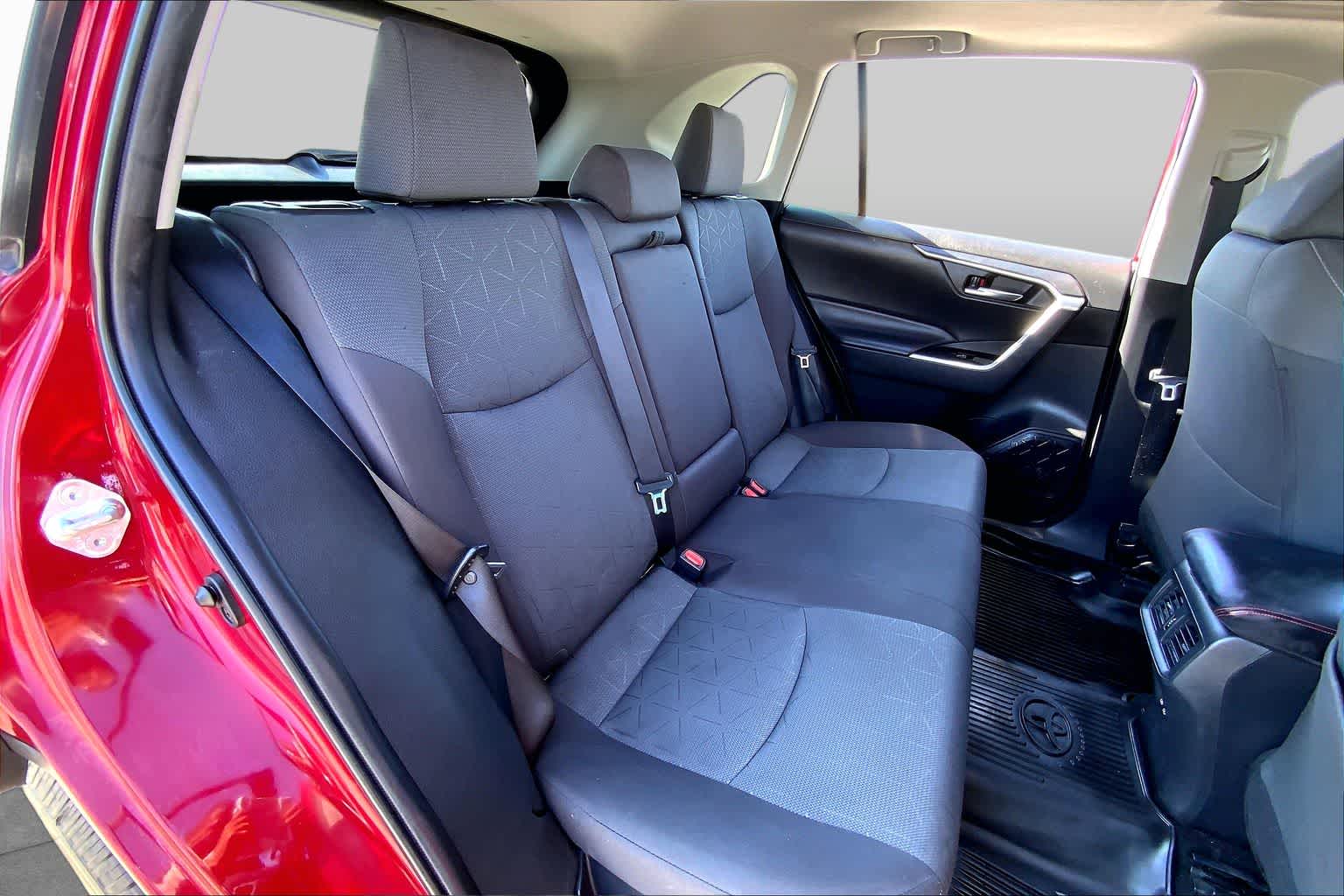 2022 Toyota RAV4 Hybrid XLE Ruby Flare Pearl at Group 1 Toyota Southwest