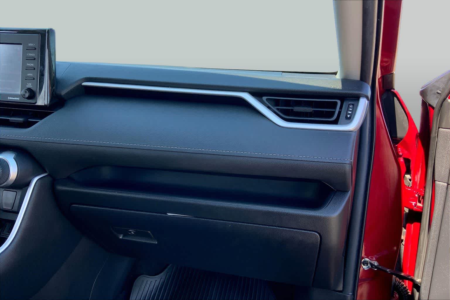 2022 Toyota RAV4 Hybrid XLE Ruby Flare Pearl at Group 1 Toyota Southwest