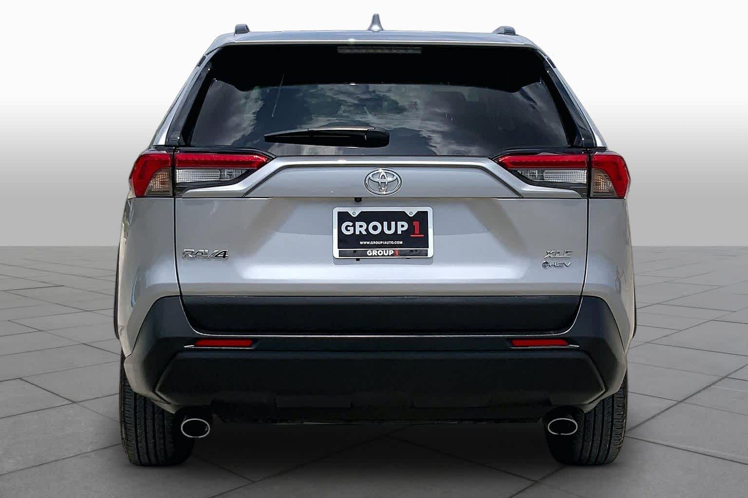 2025 Toyota RAV4 Hybrid XLE - 4
