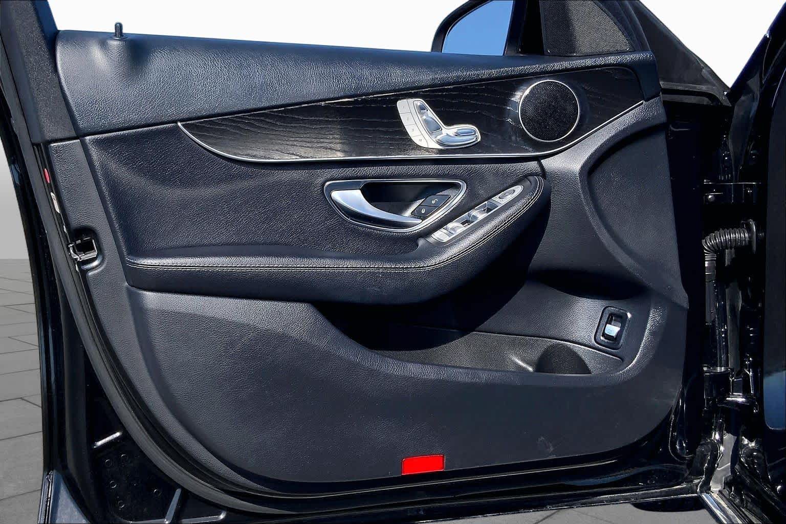 2017 Mercedes-Benz C 300 photo 21 of 36