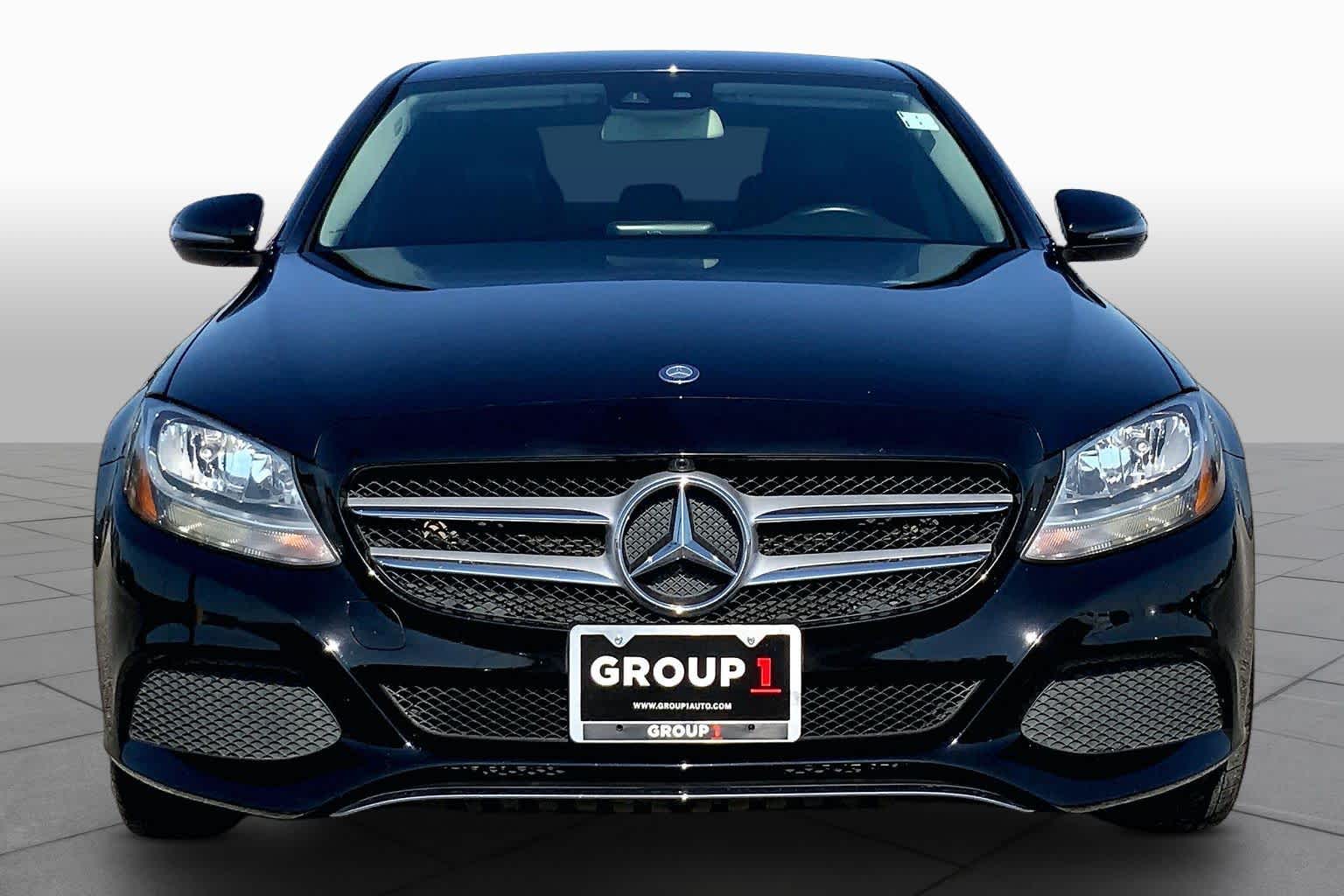 2017 Mercedes-Benz C 300 photo 4 of 36