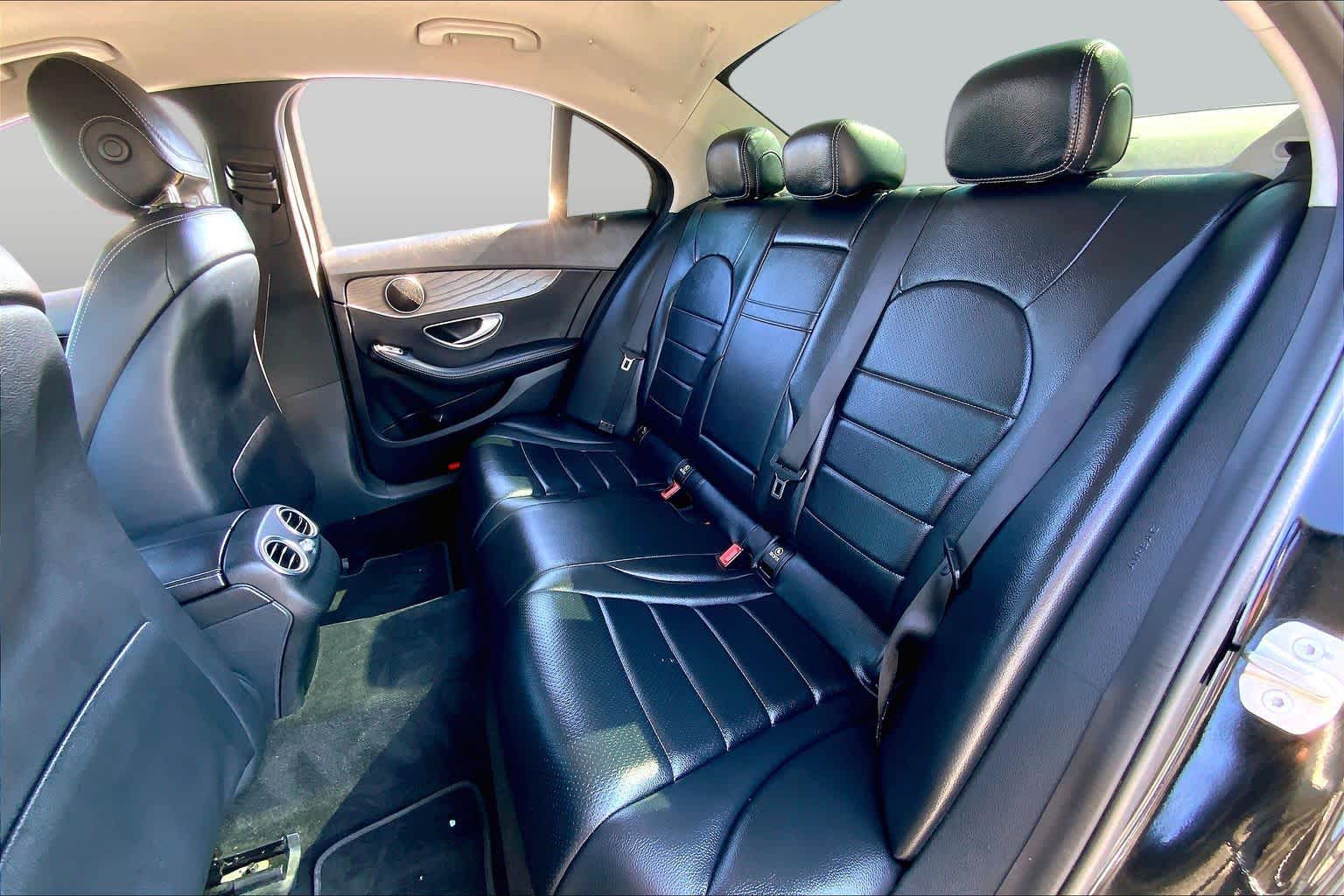 2017 Mercedes-Benz C 300 photo 20 of 36