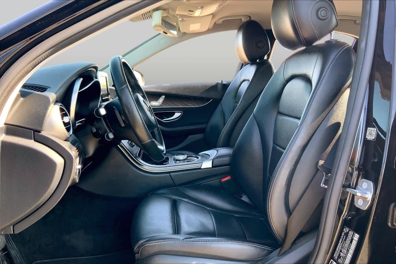 2017 Mercedes-Benz C 300 photo 8 of 36