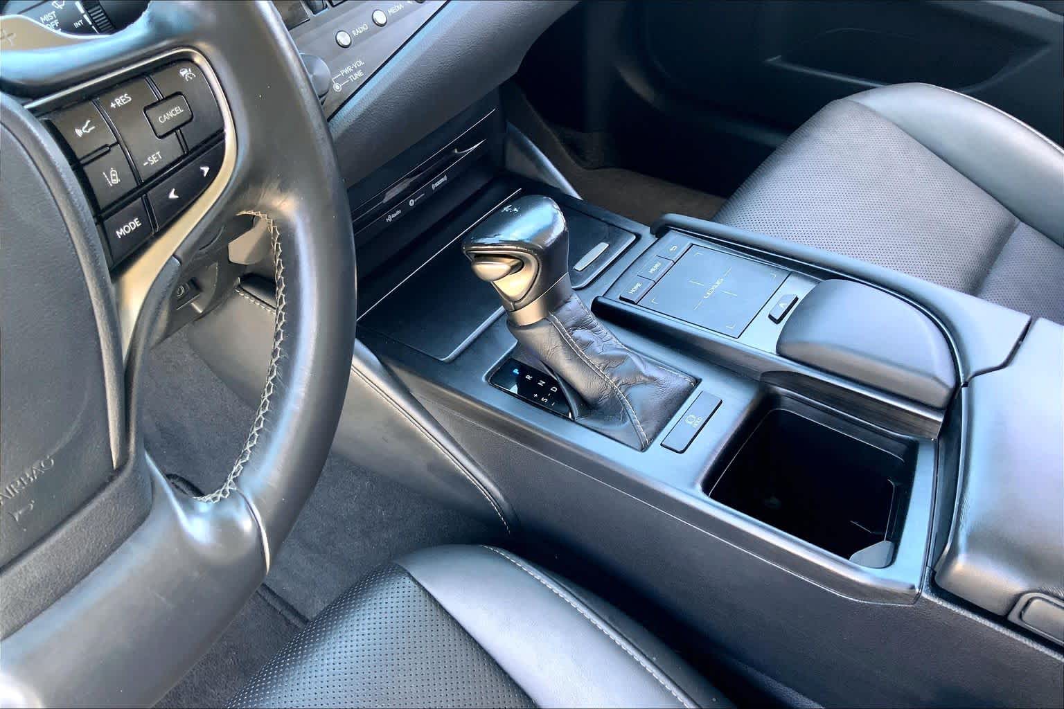 2019 Lexus ES 350  Eminent White Pearl at Lexus of Clear Lake