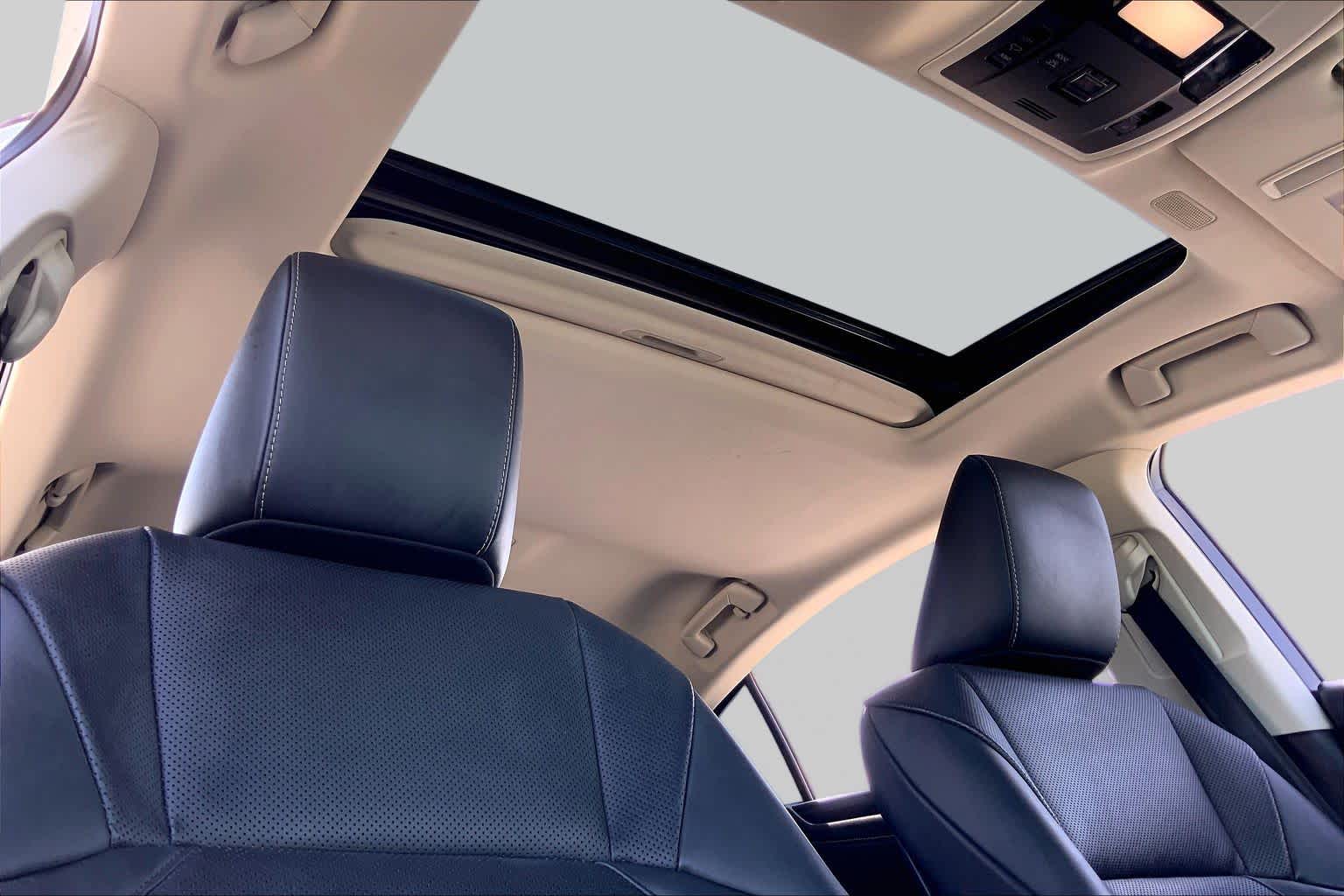 2019 Lexus ES 350  Eminent White Pearl at Lexus of Clear Lake