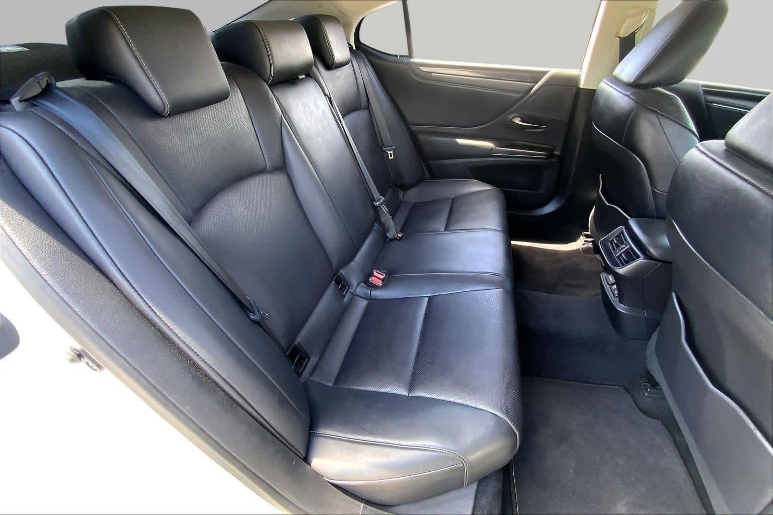 2019 Lexus ES 350  Eminent White Pearl at Lexus of Clear Lake
