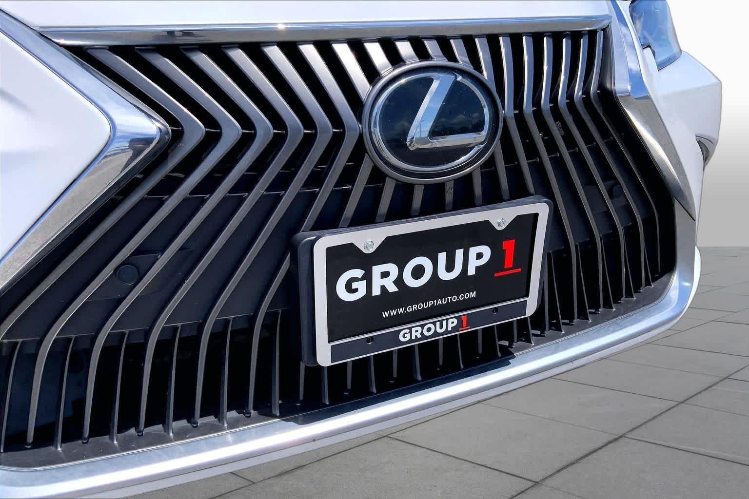2020 Lexus ES 350  Eminent White Pearl at Group 1 Toyota Southwest