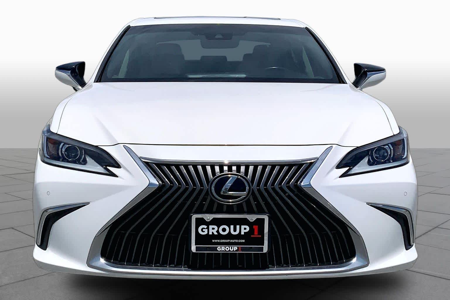 2020 Lexus ES 350  Eminent White Pearl at Group 1 Toyota Southwest