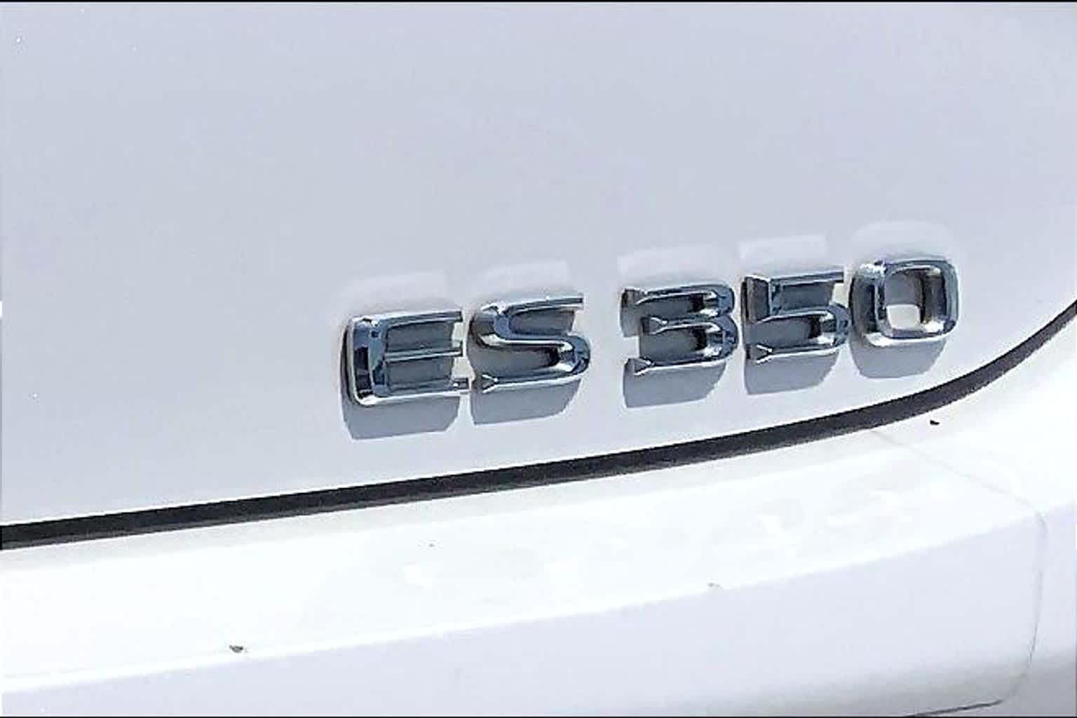 2020 Lexus ES 350  Eminent White Pearl at Group 1 Toyota Southwest