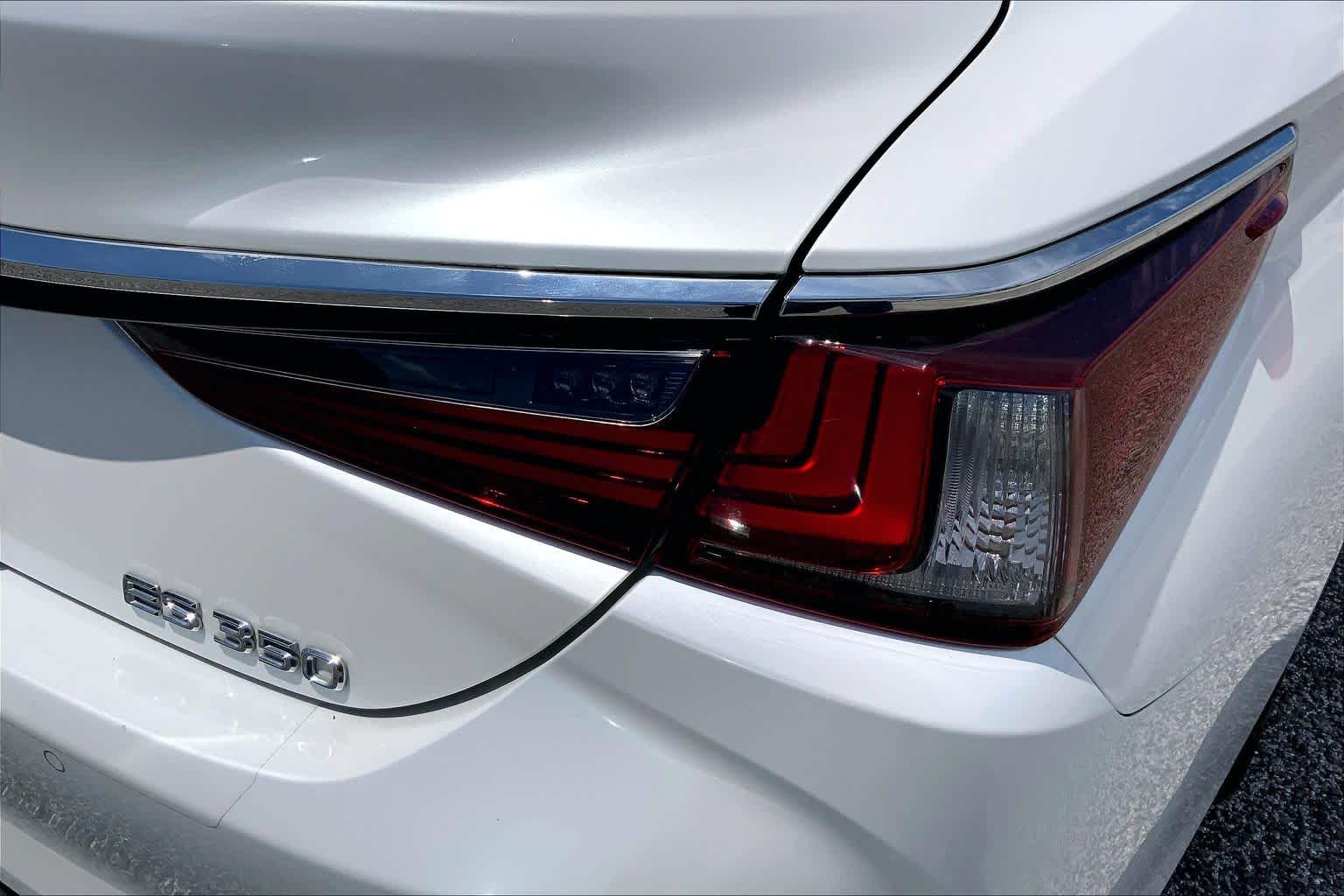 2020 Lexus ES 350  Eminent White Pearl at Group 1 Toyota Southwest