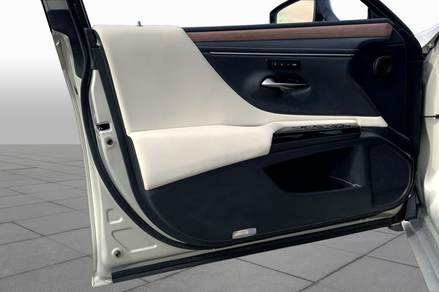 2024 Lexus ES 350  Moonbeam Beige Metallic at Lexus Southwest Houston