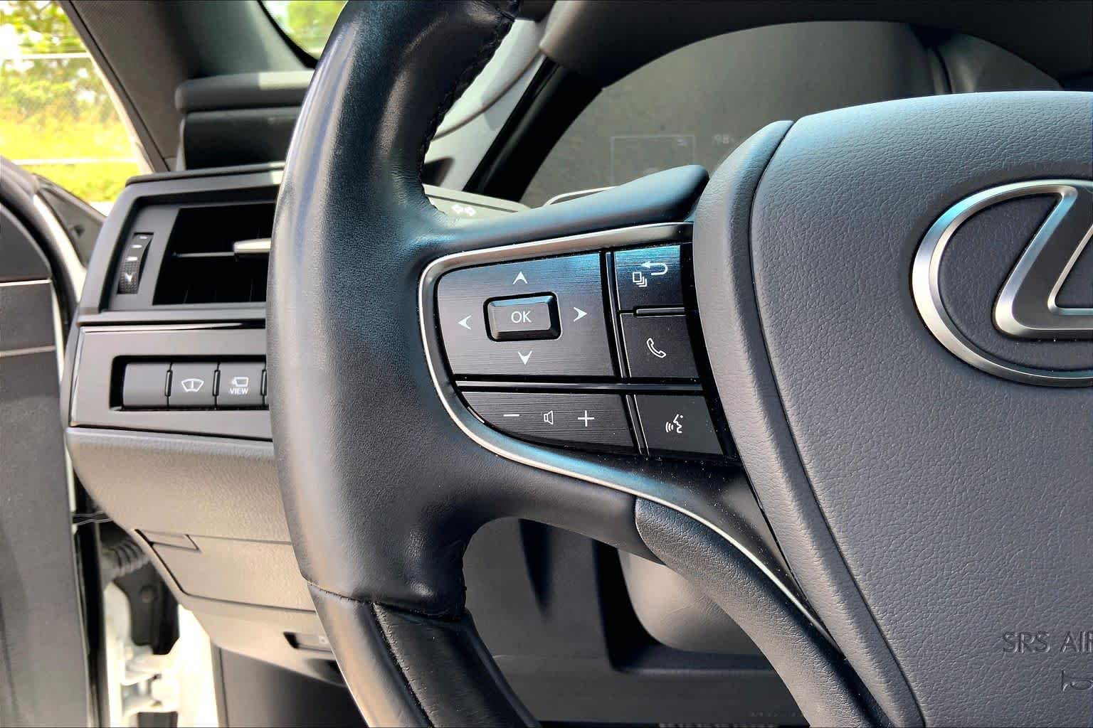 2025 Lexus ES 350 Ultra Luxury  Eminent White Pearl at Lexus Southwest Houston