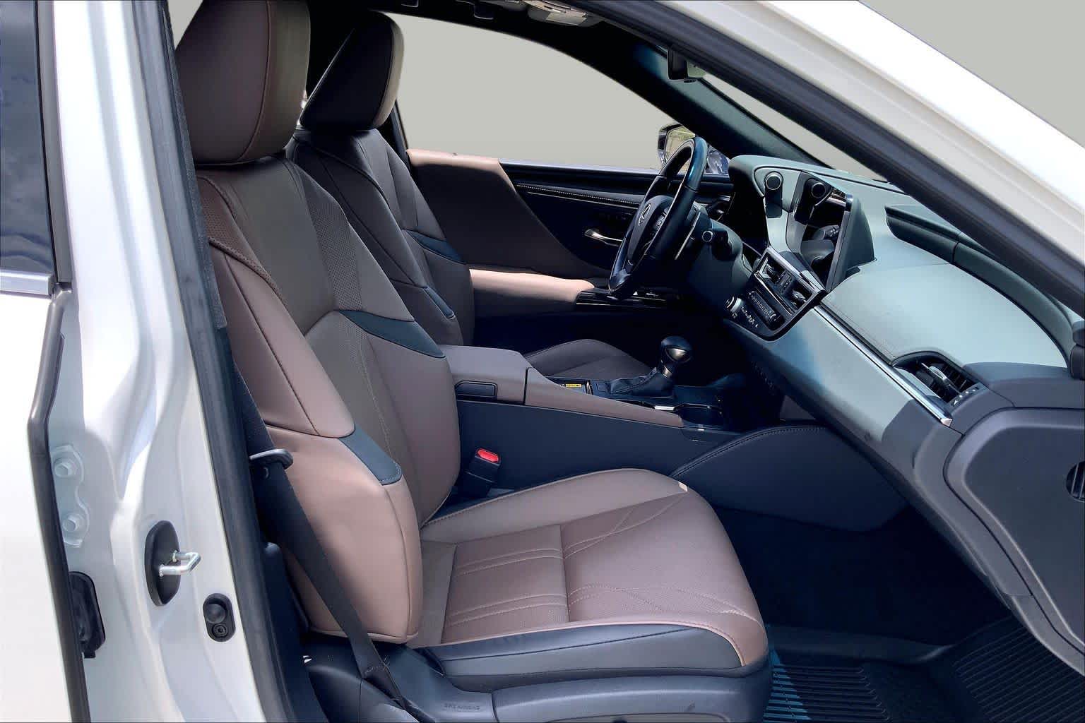 2025 Lexus ES 350 Ultra Luxury  Eminent White Pearl at Lexus Southwest Houston
