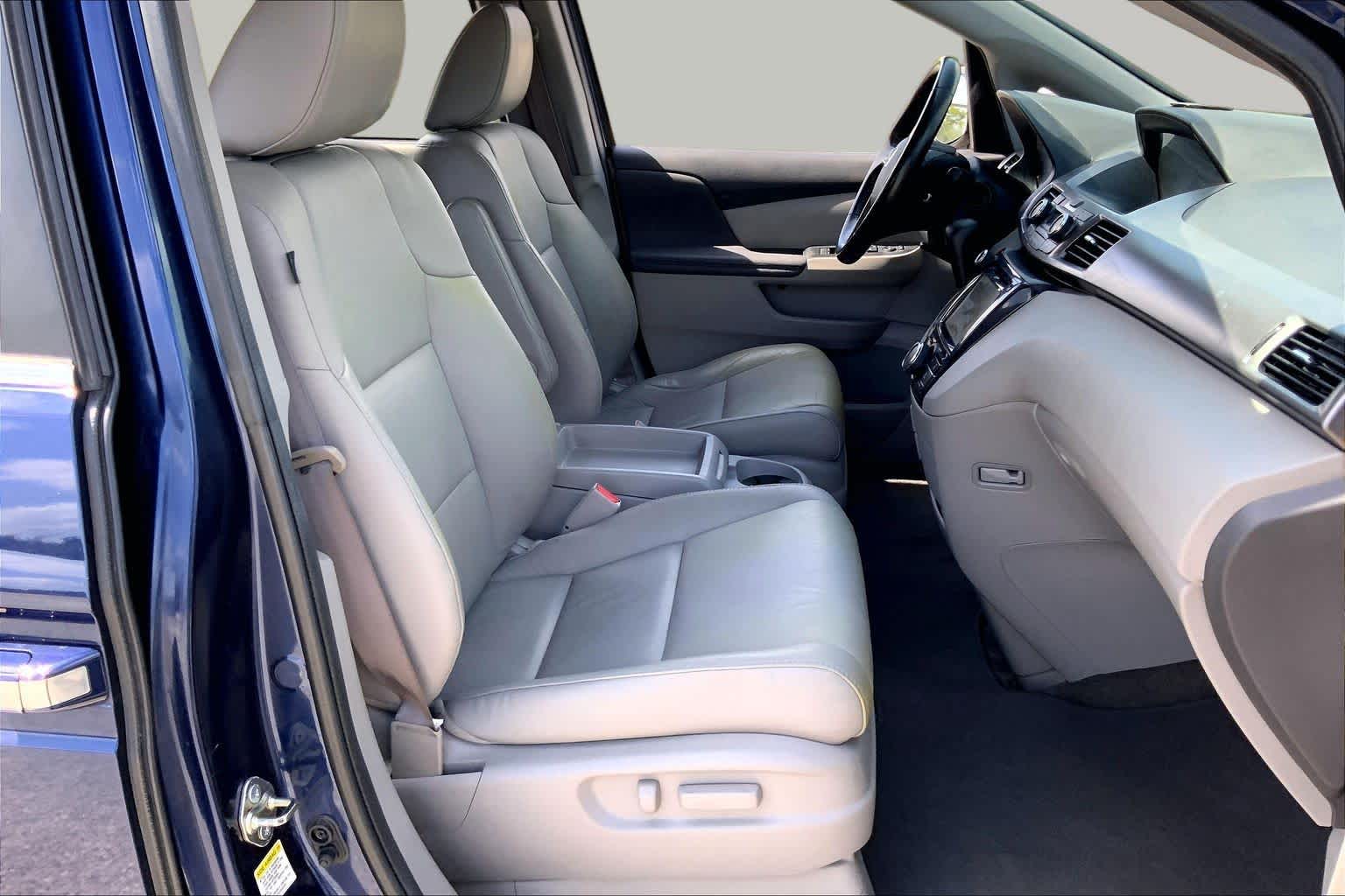 2015 Honda Odyssey EX-L Obsidian Blue Pearl at Group 1 Toyota Southwest