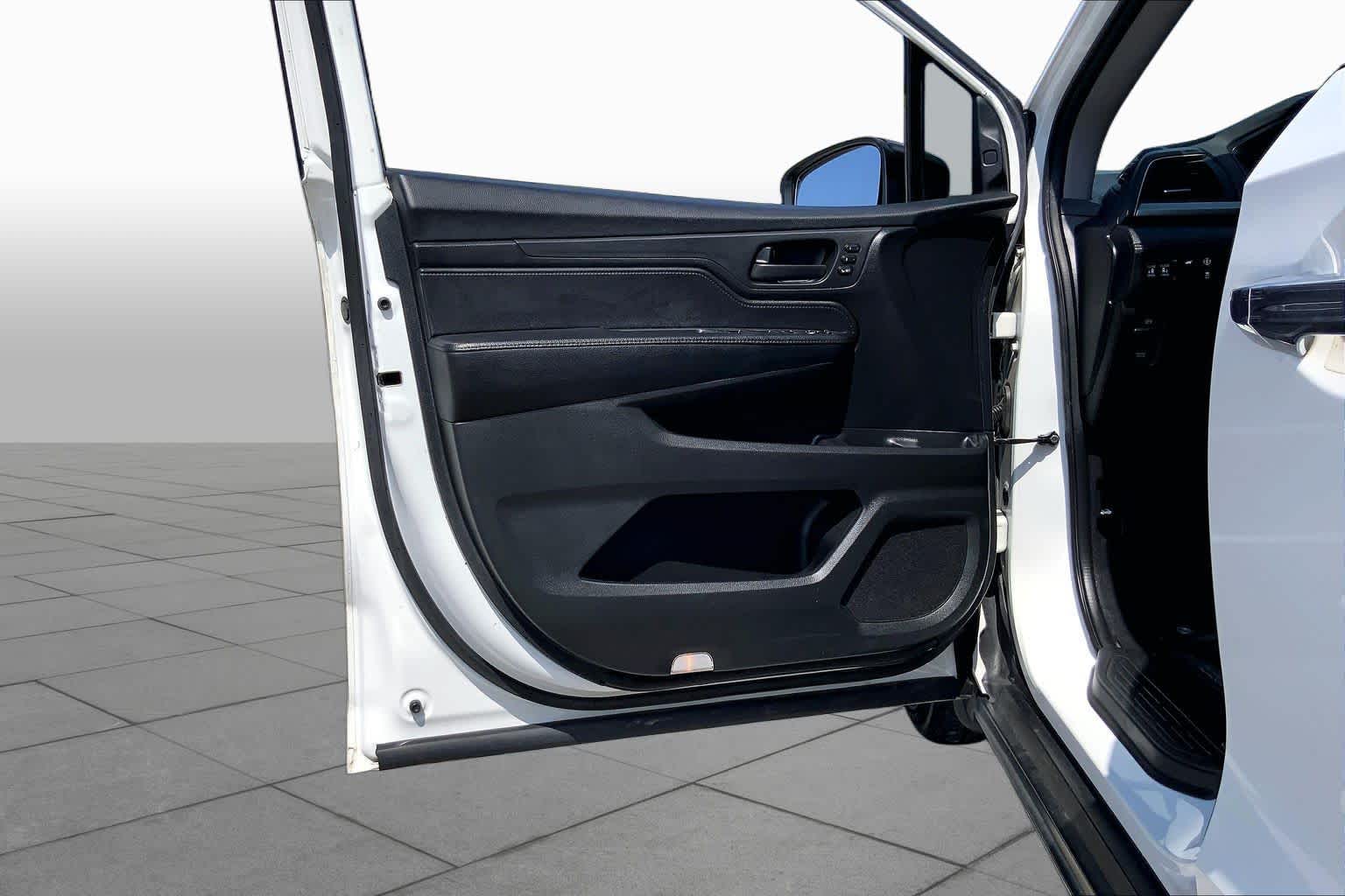 2021 Honda Odyssey EX-L Platinum White Pearl at Honda of Clear Lake